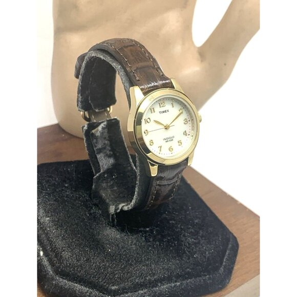 Timex Women's Watch TW2R63600 Indiglo Mother of Pearl Quartz Brown Leather 25mm - Picture 15 of 15